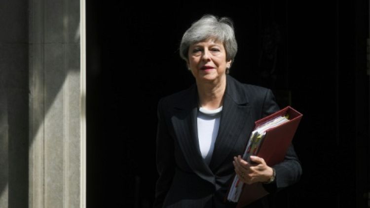 Brexit: la sortie se rapproche pour Theresa May qui perd une autre ministre