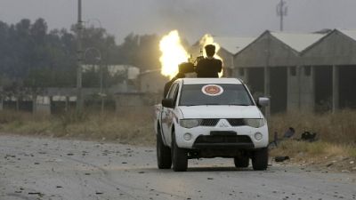 Libye: combats violents au sud de Tripoli, crainte d'une "longue" guerre Libye: combats violents au sud de Tripoli, crainte d'une "longue" guerre
