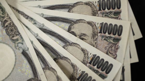 الين والفرنك يرتفعان مع تصاعد توترات التجارة والاسترليني يتراجع الين والفرنك يرتفعان مع تصاعد توترات التجارة والاسترليني يتراجع