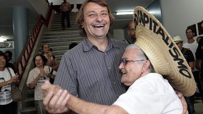 Battisti, primi permessi tra meno 4 anni Battisti, primi permessi tra meno 4 anni