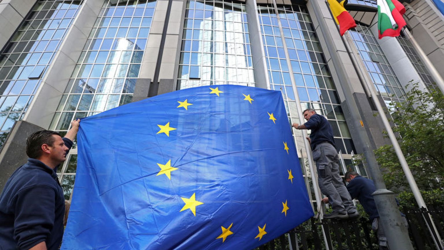 Investors see 30% seat share for eurosceptics as key EU election risk