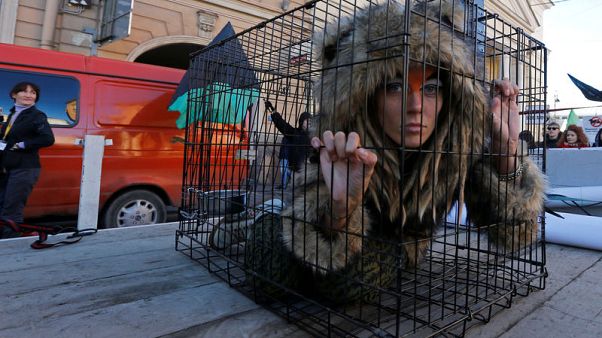 Italy's Prada joins the fur-free chorus Italy's Prada joins the fur-free chorus
