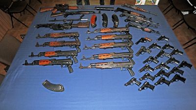 Traffico armi da guerra, preso ricercato Traffico armi da guerra, preso ricercato