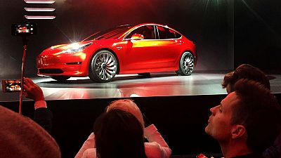 Tesla produced 900 Model 3 cars per day this week - Musk