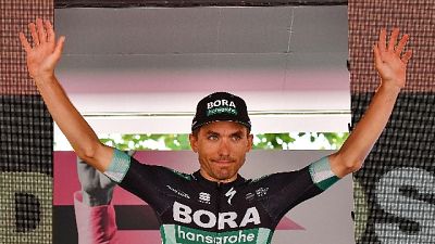 Giro: Benedetti trionfa a Pinerolo Giro: Benedetti trionfa a Pinerolo