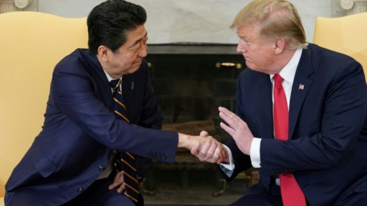 Traitement impérial pour Trump lors de sa visite au Japon