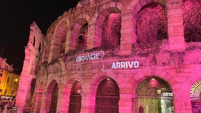 Giro: Verona si tinge di rosa Giro: Verona si tinge di rosa