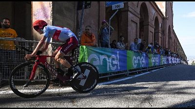 Giro: a Zakarin la prima tappa alpina