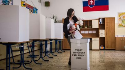 Bureau de vote pour les élections européennes à Bratislava, le 25 mai 2019