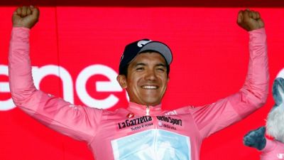Tour d'Italie: Carapaz trouble le match Roglic-Nibali
