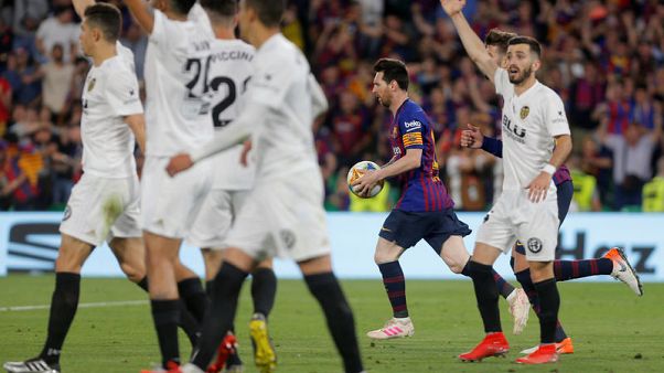 Valencia knock Barcelona off Copa del Rey throne Valencia knock Barcelona off Copa del Rey throne