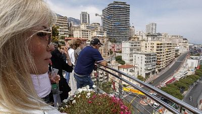 F1:Monaco, Hamilton in testa al via F1:Monaco, Hamilton in testa al via
