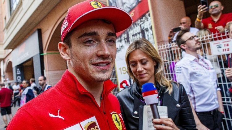 Ferrari Leclerc costretta al ritiro