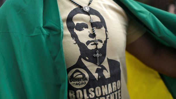 Brazilians demonstrate to pressure Congress to approve Bolsonaro's reforms Brazilians demonstrate to pressure Congress to approve Bolsonaro's reforms