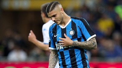 Inter: Icardi esce tra fischi di S.Siro Inter: Icardi esce tra fischi di S.Siro