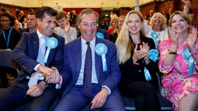 Royaume-Uni : la victoire du Parti du Brexit renforce l'hypothèse d'un "no deal"