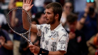 Roland-Garros: Corentin Moutet au deuxième tour Roland-Garros: Corentin Moutet au deuxième tour