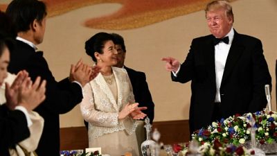 Au Japon, Trump mène collaborateurs, alliés et ennemis de surprise en surprise