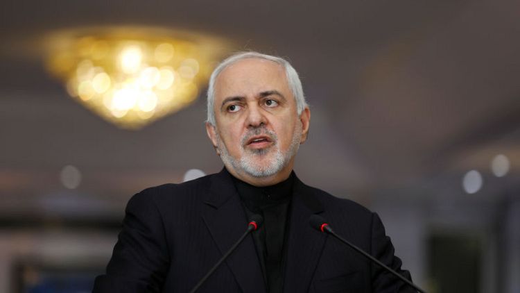 ظريف يقول إيران لا تسعى لامتلاك أسلحة نووية