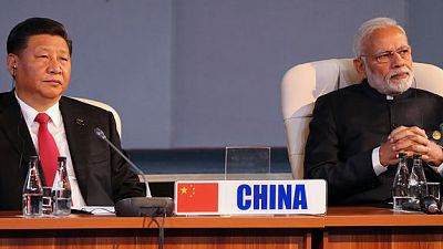 رئيس الوزراء الهندي يستضيف الرئيس الصيني في قمة غير رسمية