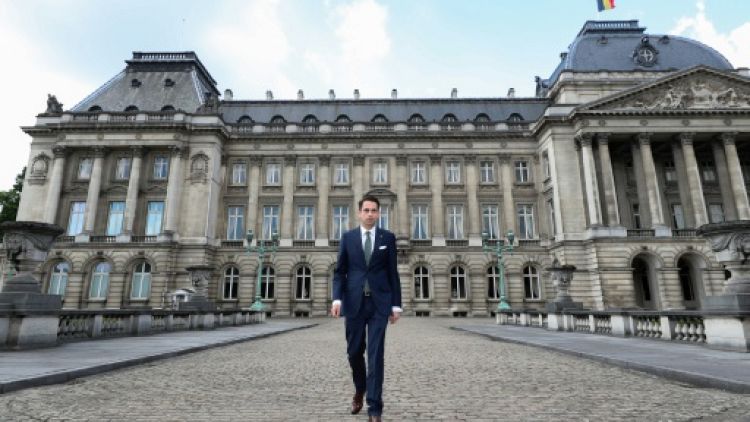 Belgique: le roi consulte l'extrême droite sur le futur gouvernement