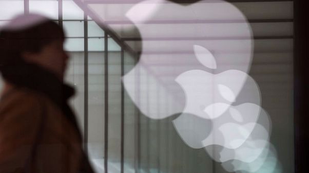 Apple defends App Store amid mounting criticism Apple defends App Store amid mounting criticism