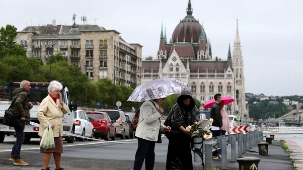 Seven South Koreans dead, hope dims for missing in Budapest boat disaster Seven South Koreans dead, hope dims for missing in Budapest boat disaster