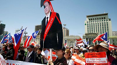 Thousands rally in Mongolia to call for government to step down
