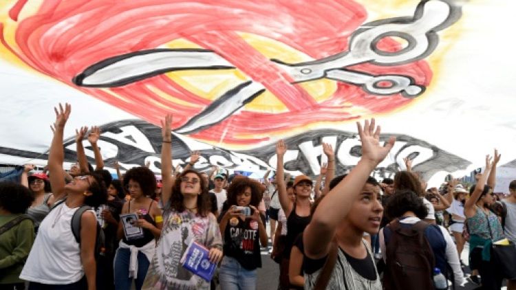 Brésil : nouvelle mobilisation d'ampleur des étudiants contre Bolsonaro