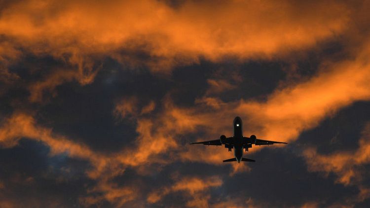 UK aims to cut aircraft 'stacking' as it reforms its airspace procedures