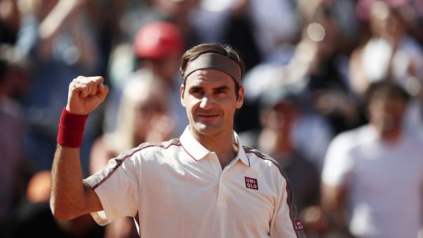 Federer beats Ruud, becomes oldest man to reach French Open fourth round since 1972 Federer beats Ruud, becomes oldest man to reach French Open fourth round since 1972