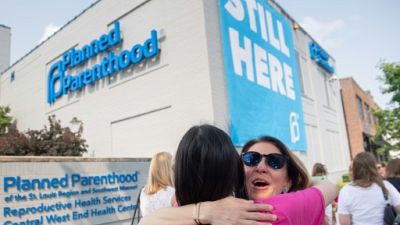 USA: un juge offre un répit à l'unique clinique du Missouri où avorter