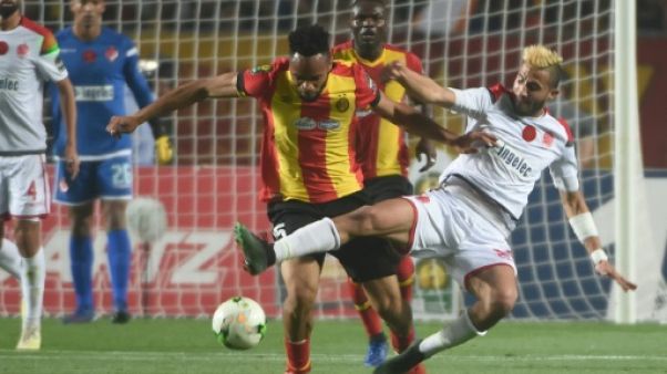 C1 d'Afrique: l'Espérance Tunis titrée au bout d'1h30 d'interruption C1 d'Afrique: l'Espérance Tunis titrée au bout d'1h30 d'interruption