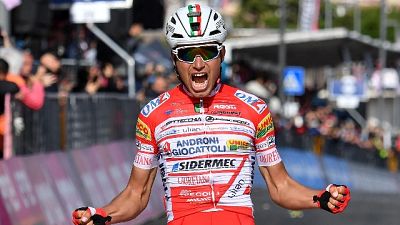 Giro: Masnada conquista la 'Cima Coppi' Giro: Masnada conquista la 'Cima Coppi'