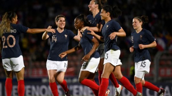 Les Bleues lors de la victoire sur la Chine le 31 mai 2019 à Créteil Les Bleues lors de la victoire sur la Chine le 31 mai 2019 à Créteil