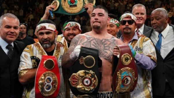 Boxe: Ruiz faire vivre à Joshua l'enfer américain Boxe: Ruiz faire vivre à Joshua l'enfer américain