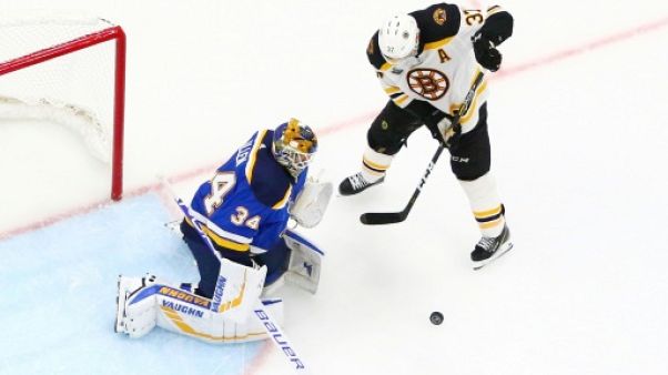 Coupe Stanley: Boston punit Saint-Louis et reprend l'avantage Coupe Stanley: Boston punit Saint-Louis et reprend l'avantage