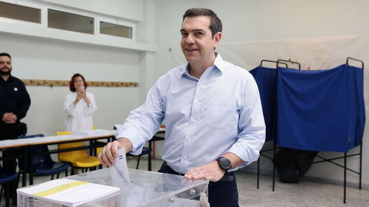 Conservatives tipped to prevail in Greek local election runoffs