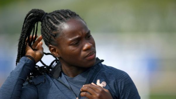 Bleues: Mbock Bathy incertaine pour le match d'ouverture du Mondial Bleues: Mbock Bathy incertaine pour le match d'ouverture du Mondial