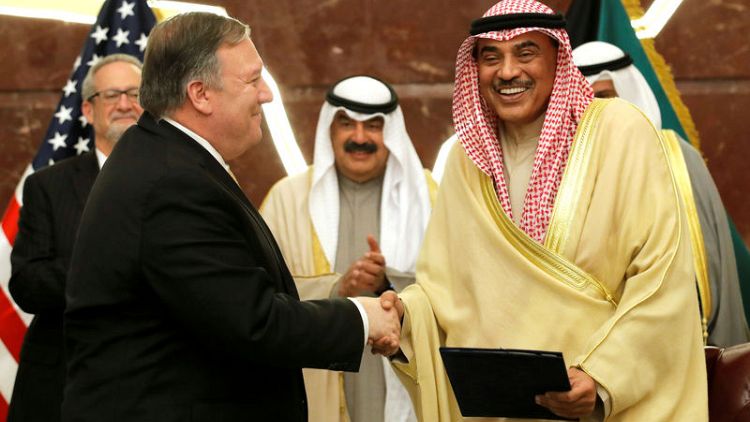 وزيرا الخارجية الكويتي والأمريكي يبحثان أحدث التطورات الإقليمية والدولية خلال اتصال هاتفي