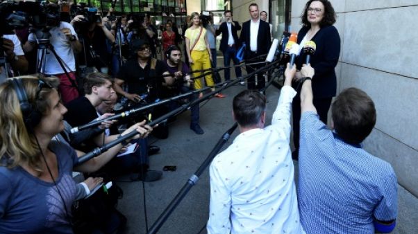 Sa coalition fragilisée, Merkel récuse toute "instabilité" Sa coalition fragilisée, Merkel récuse toute "instabilité"