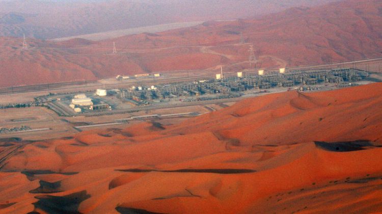 مصدر سعودي: المملكة تعزز خفض إنتاج النفط في مايو