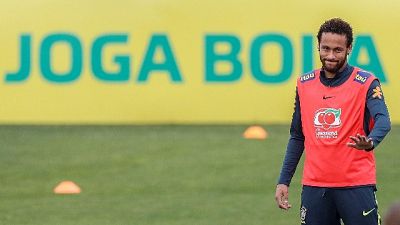Polizia da Neymar, invito a comparire Polizia da Neymar, invito a comparire