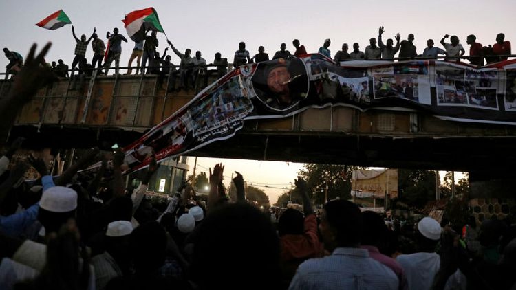 المعارضة السودانية ترفض عرض المجلس العسكري للحوار والقتلى بالعشرات