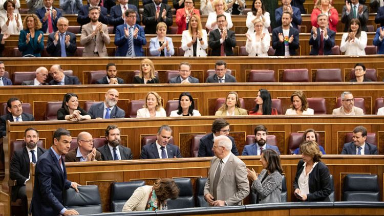 Spain parliament to keep same number of seats despite suspended Catalans