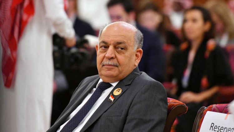 العراق يدعم تمديد تخفيضات أوبك+ لإنتاج النفط