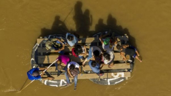 Migrants: Mexico tente d'amadouer Trump en déployant 6.000 hommes Migrants: Mexico tente d'amadouer Trump en déployant 6.000 hommes