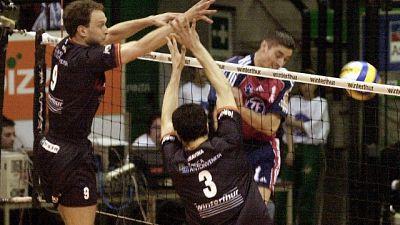 Pallavolo: Bernardi presenta biografia Pallavolo: Bernardi presenta biografia