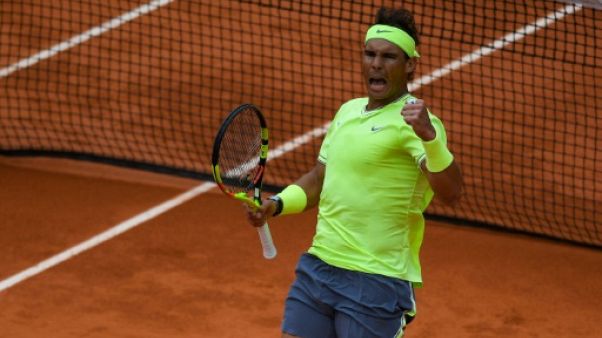 Roland-Garros: "Heureusement, il n'y en a pas deux" comme Federer, estime Nadal Roland-Garros: "Heureusement, il n'y en a pas deux" comme Federer, estime Nadal