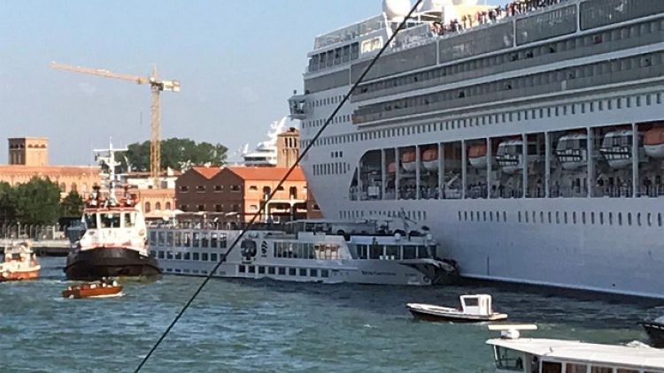 Incidente nave: Prefetto, no San Marco
